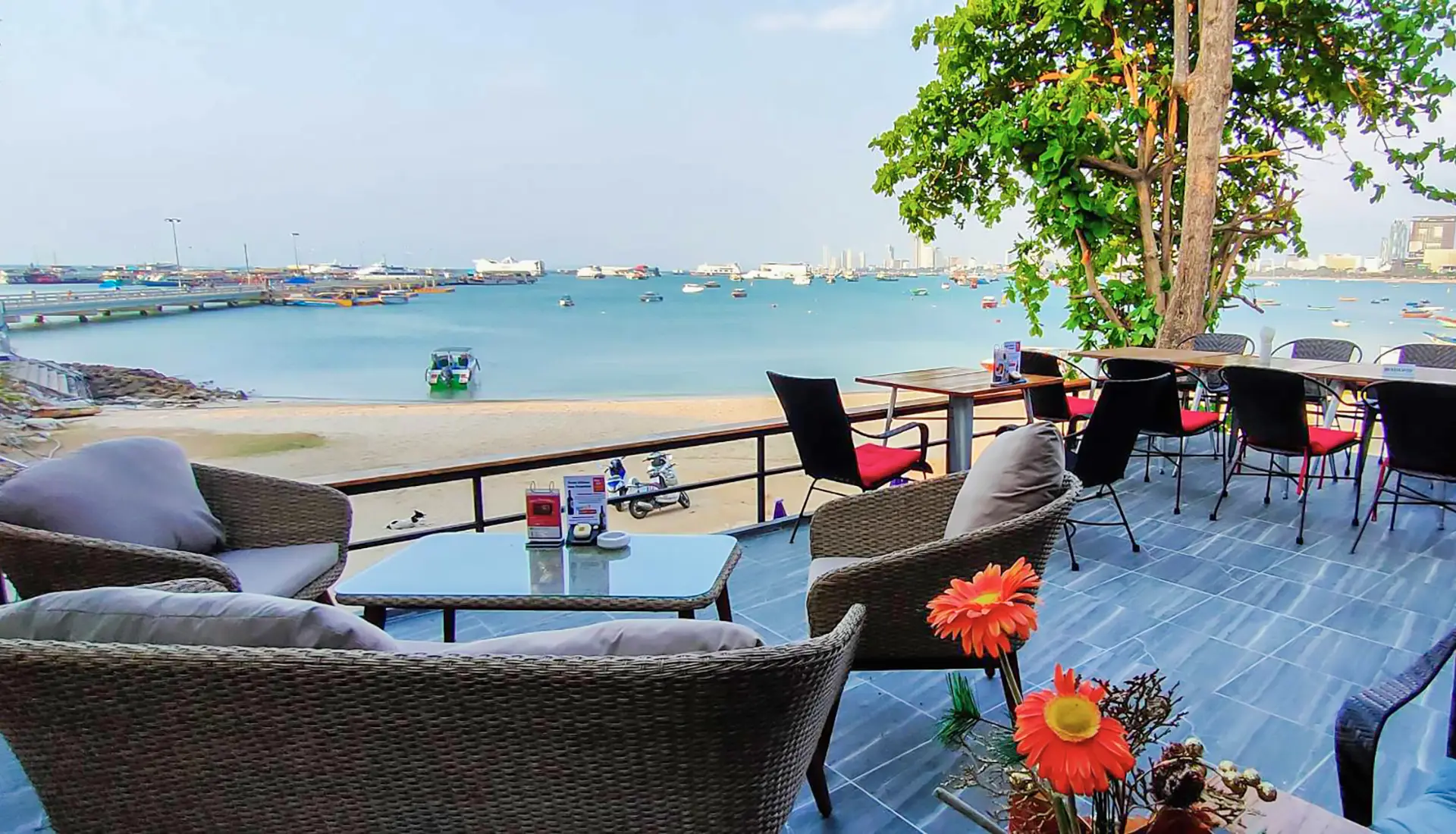 Anytime Restaurant & Cafe Pattaya DAy View